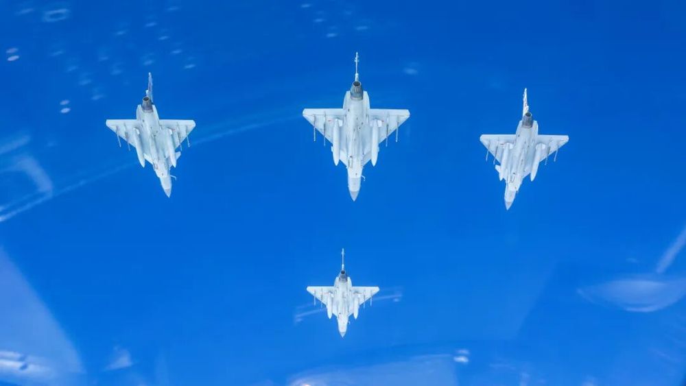 独特角度难得一见！官兵们拍摄的这些画面让人惊艳